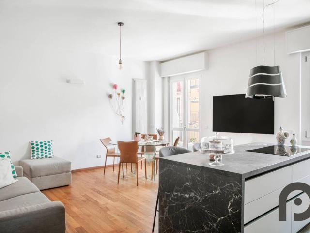 Appartamento in vendita a Municipio 8 di Milano, Milano