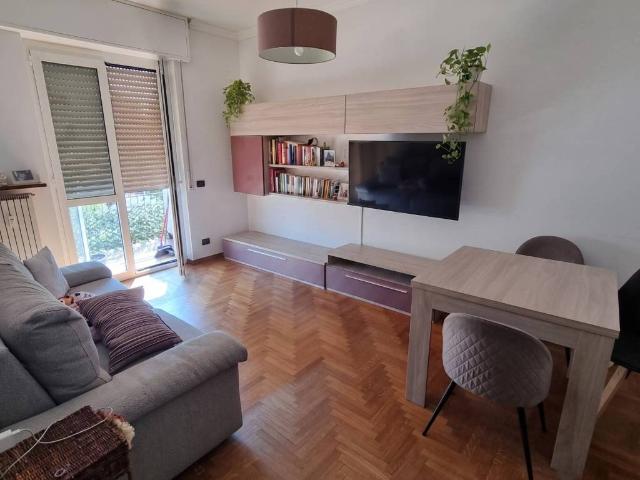 Appartamento in vendita a Municipio 9, Milano