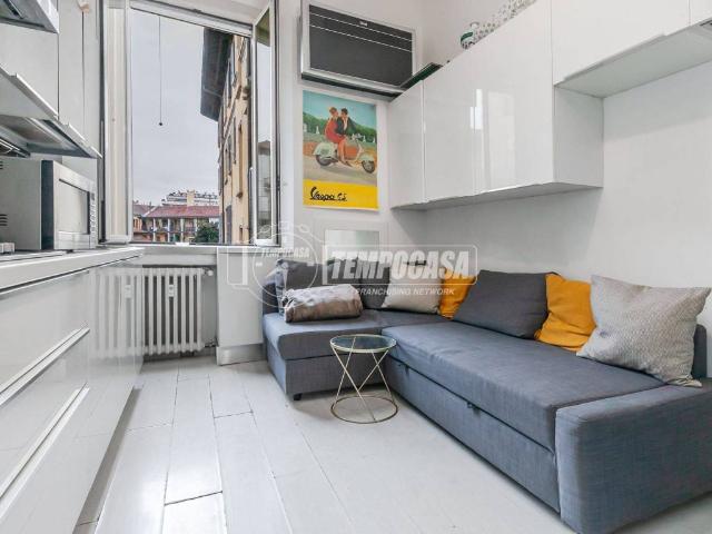 Appartamento in vendita a Municipio 9, Milano