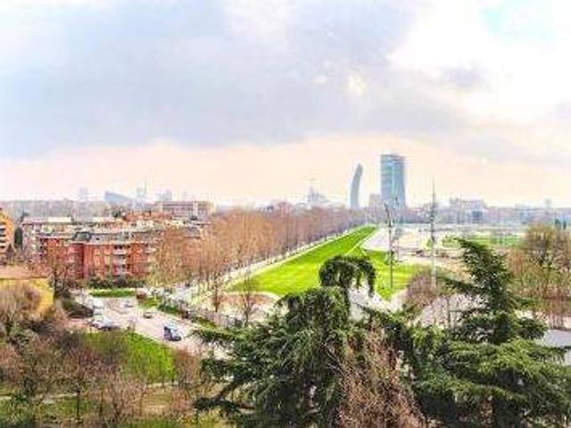 Appartamento in vendita a Municipio 8 di Milano, Milano