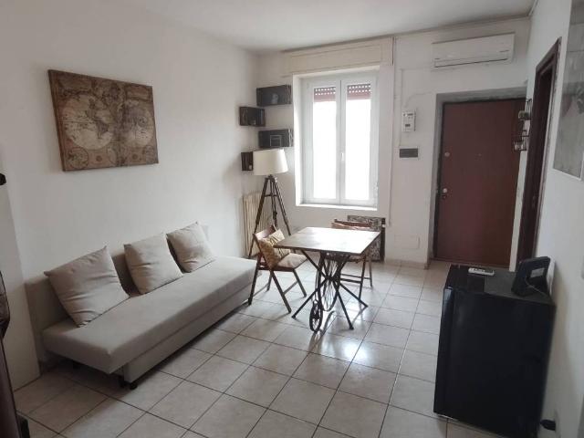 Appartamento in vendita a Municipio 9, Milano