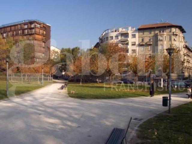 Appartamento in vendita a Municipio 8 di Milano, Milano