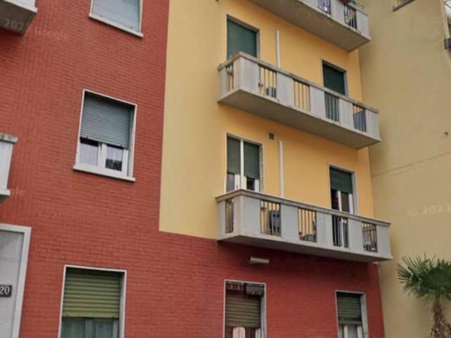 Appartamento in vendita a Municipio 4, Milano