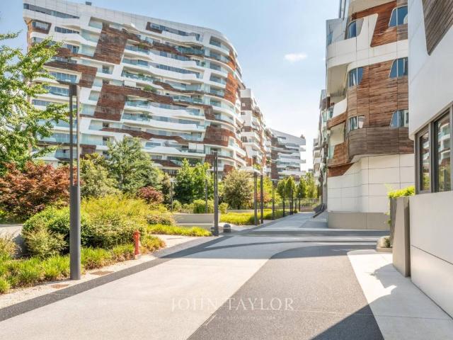 Appartamento in vendita a Municipio 8 di Milano, Milano