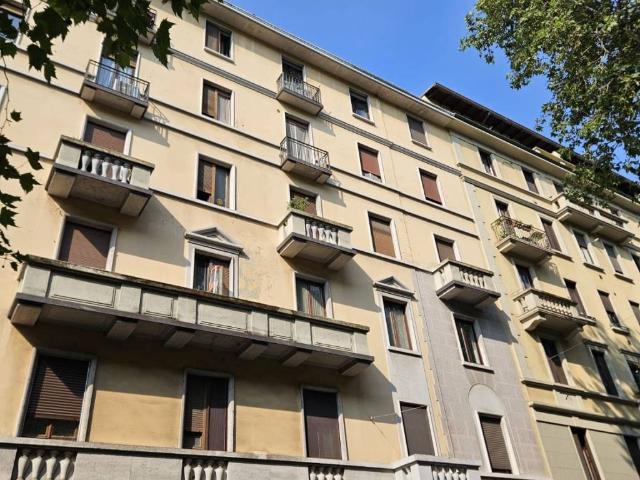Appartamento in vendita a Municipio 4, Milano