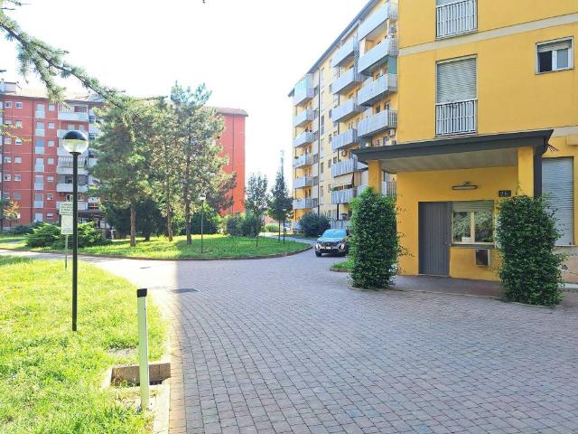 Appartamento in vendita a Municipio 4, Milano