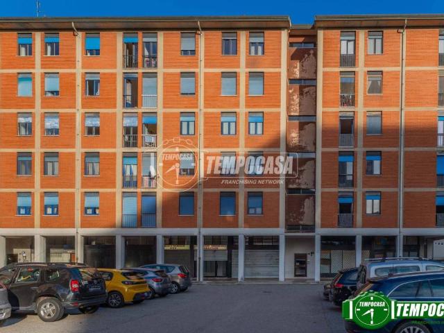 Appartamento in vendita a Municipio 8 di Milano, Milano