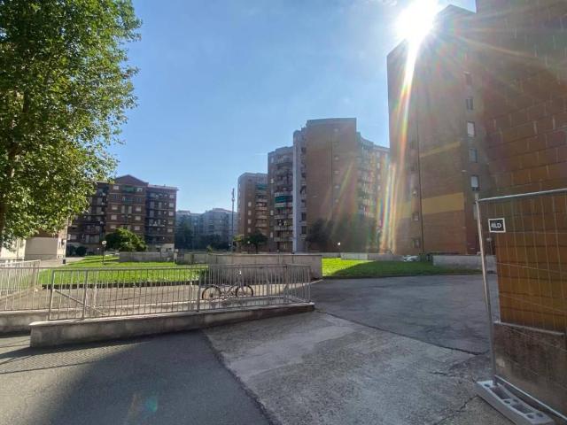 Appartamento in vendita a Municipio 4, Milano