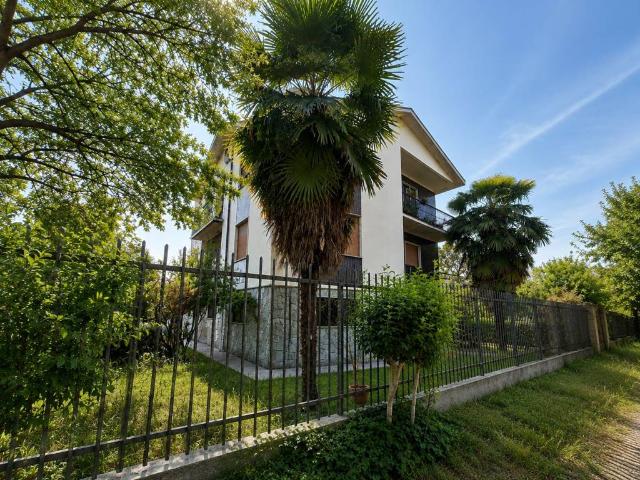 Appartamento in vendita a Municipio 7, Milano