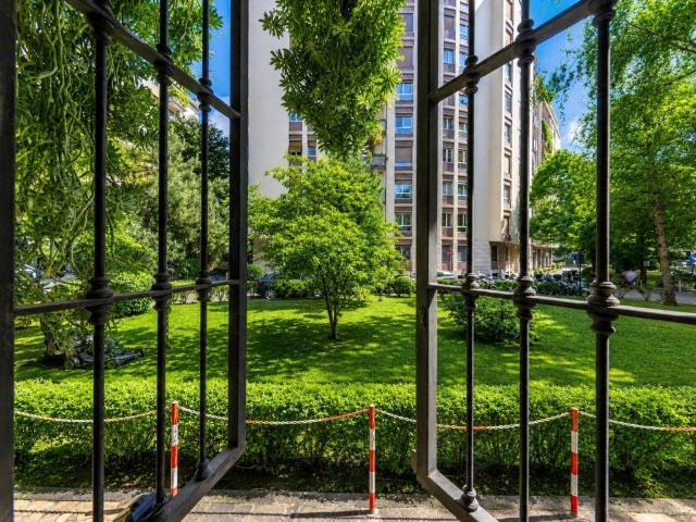 Appartamento in vendita a Municipio 8 di Milano, Milano