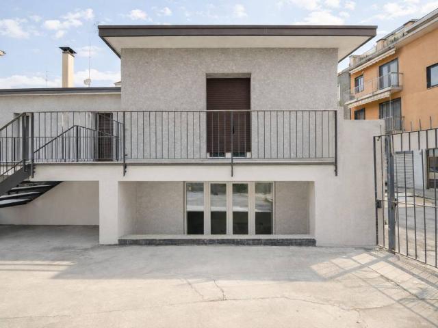 Appartamento in vendita a Municipio 4, Milano