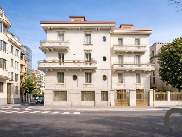 Appartamento in vendita a Municipio 8 di Milano, Milano