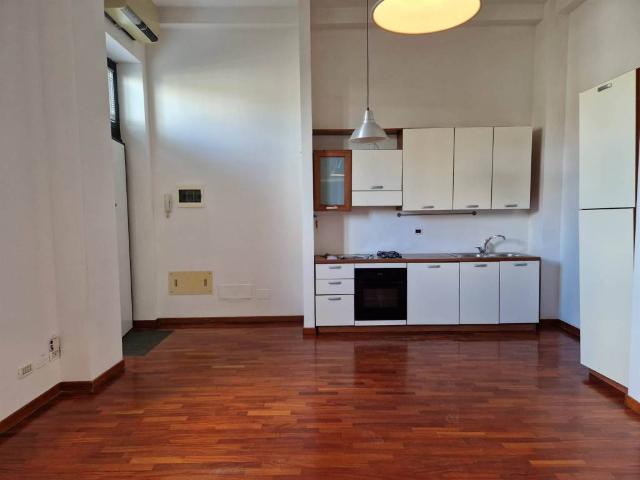 Appartamento in vendita a Municipio 8 di Milano, Milano