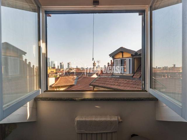 Appartamento in vendita a Municipio 9, Milano