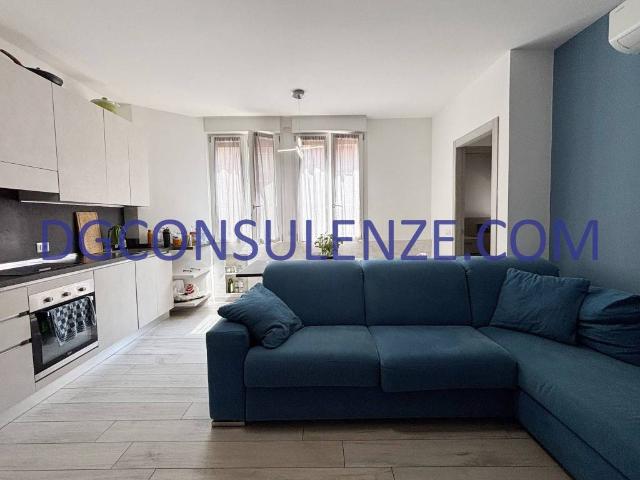 Appartamento in vendita a Municipio 4, Milano