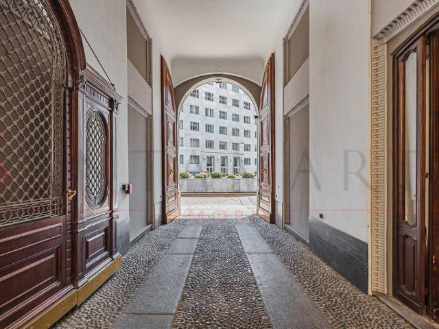Appartamento in vendita a Municipio 1, Milano
