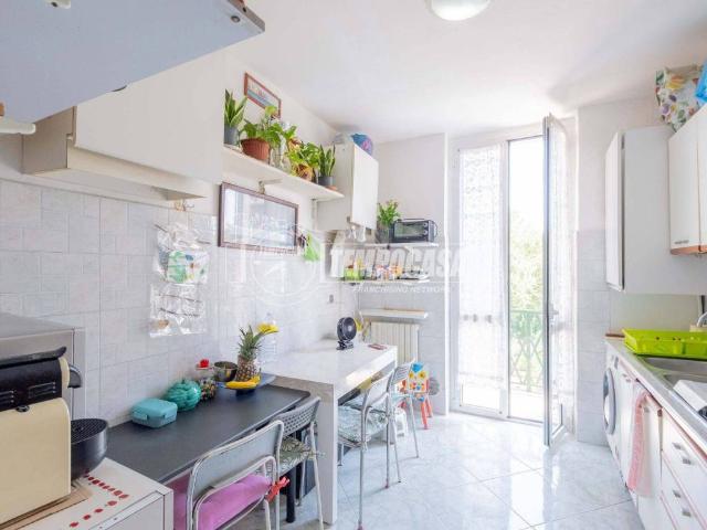 Appartamento in vendita a Municipio 9, Milano