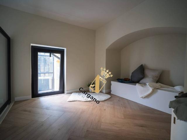 Appartamento in vendita a Municipio 4, Milano