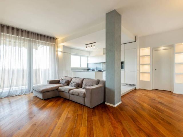 Appartamento in vendita a Municipio 8 di Milano, Milano