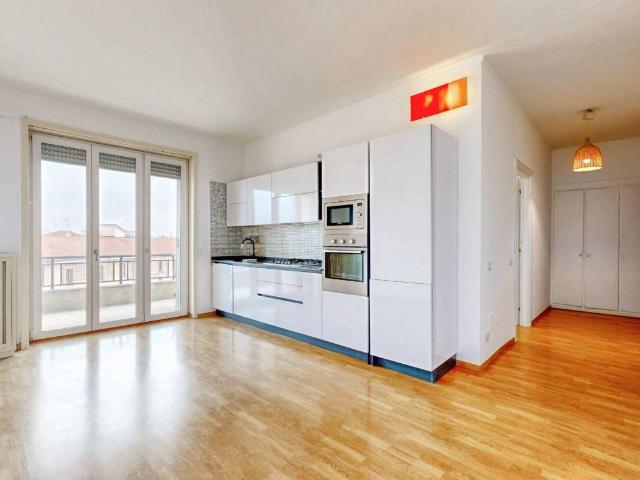 Appartamento in vendita a Municipio 3, Milano