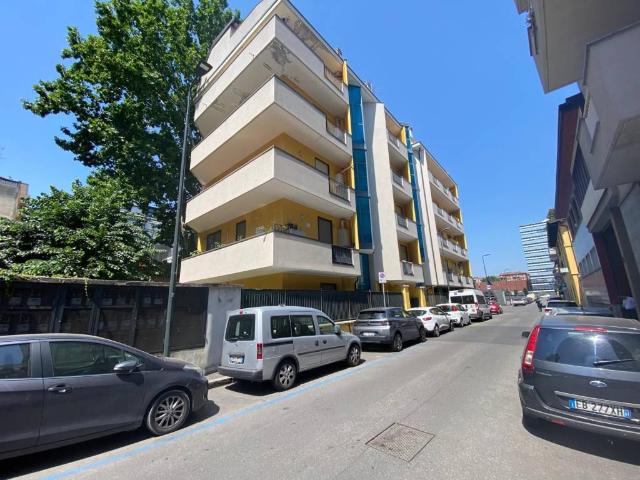 Appartamento in vendita a Municipio 9, Milano