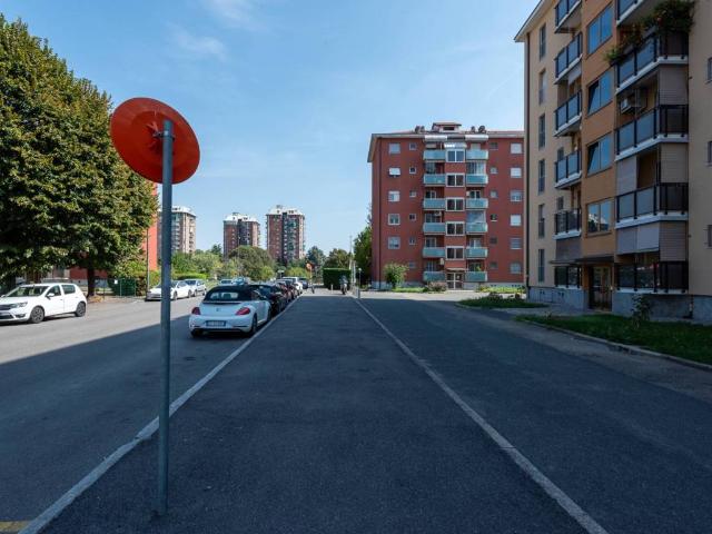 Appartamento in vendita a Municipio 8 di Milano, Milano
