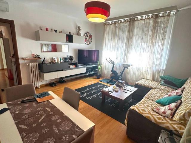 Appartamento in vendita a Municipio 8 di Milano, Milano