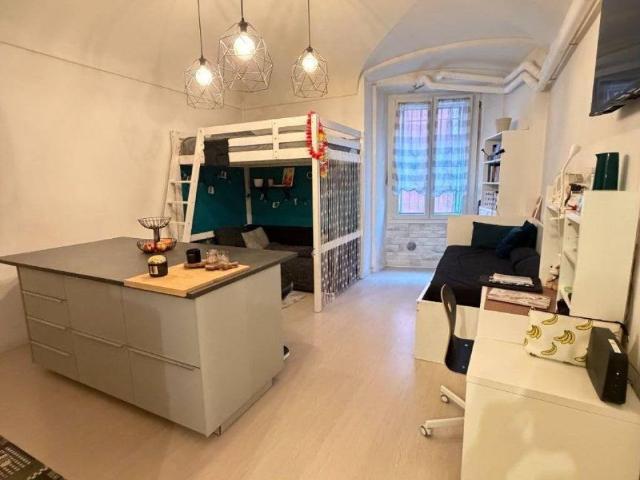 Appartamento in vendita a Municipio 9, Milano