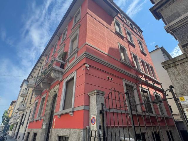 Appartamento in vendita a Municipio 4, Milano