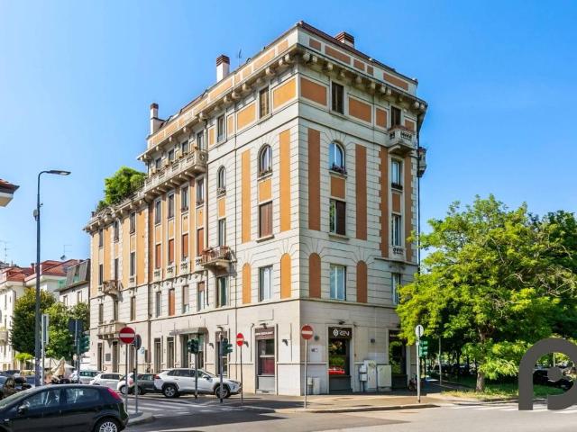 Appartamento in vendita a Municipio 8 di Milano, Milano