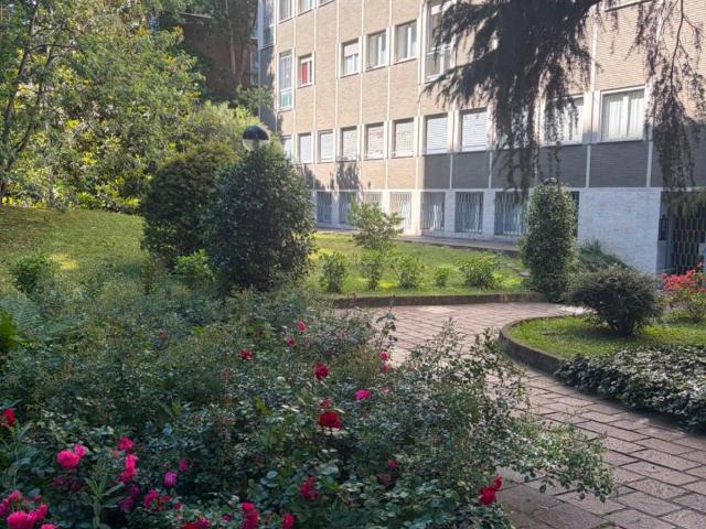 Appartamento in vendita a Municipio 8 di Milano, Milano