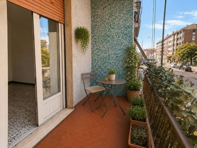 Appartamento in vendita a Municipio 9, Milano