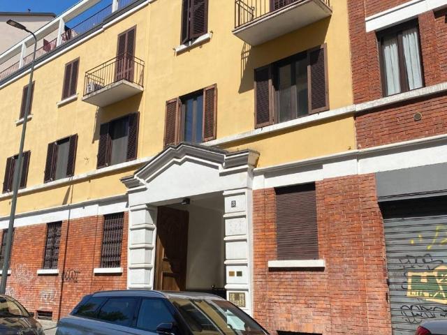 Appartamento in vendita a Municipio 4, Milano