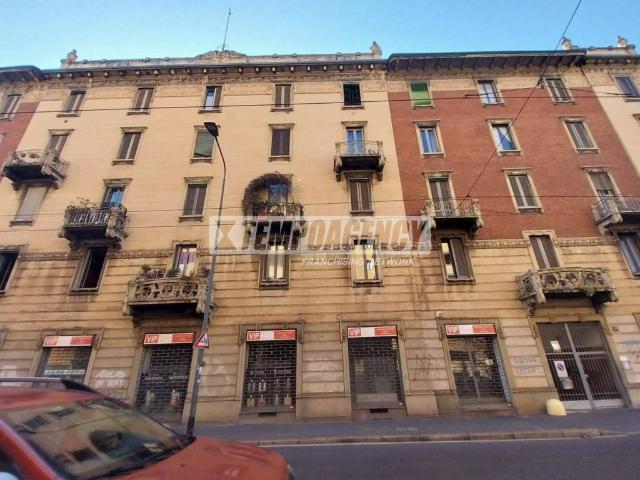 Appartamento in vendita a Municipio 8 di Milano, Milano
