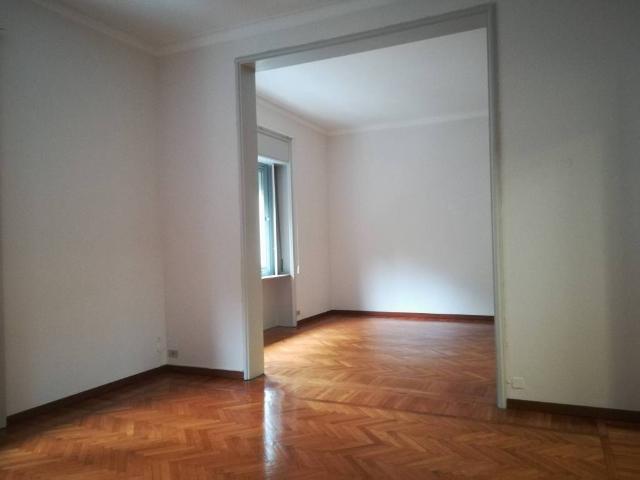 Appartamento in vendita a XXII Marzo, Milano
