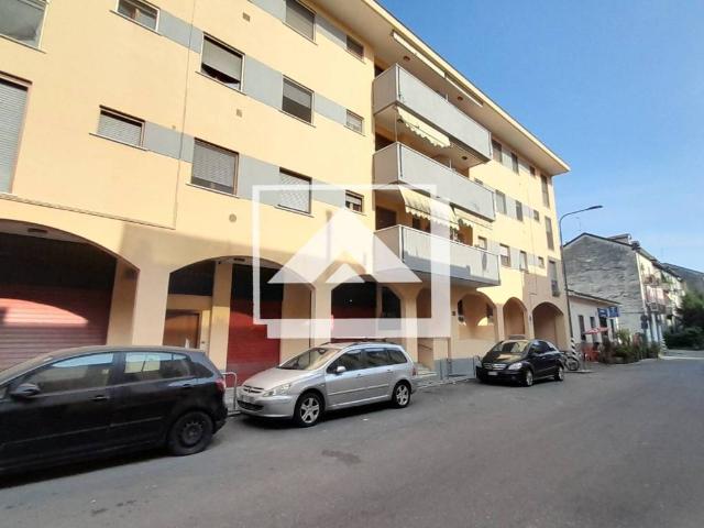 Appartamento in vendita a Municipio 4, Milano