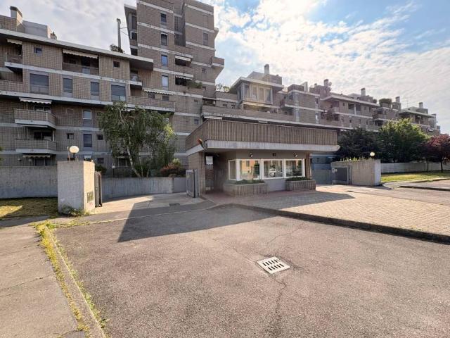 Appartamento in vendita a Ronchetto Sul Naviglio, Milano