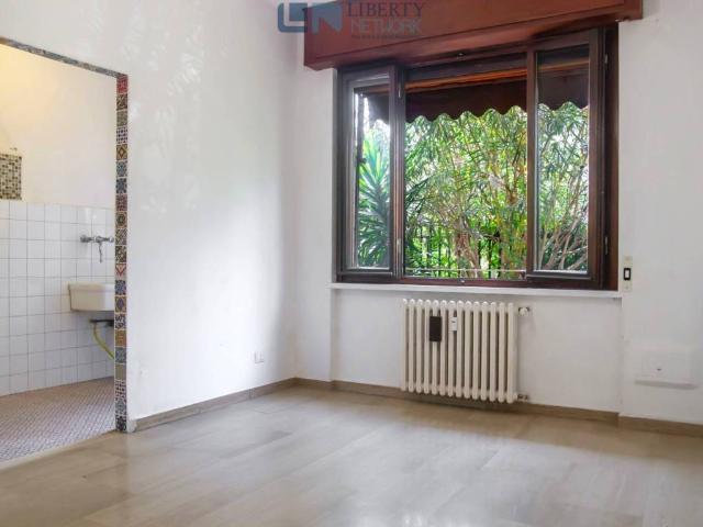 Appartamento in vendita a Municipio 7, Milano