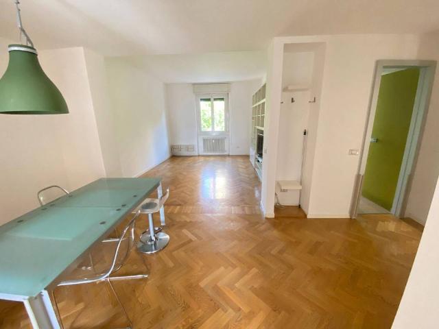Appartamento in vendita a Municipio 7, Milano