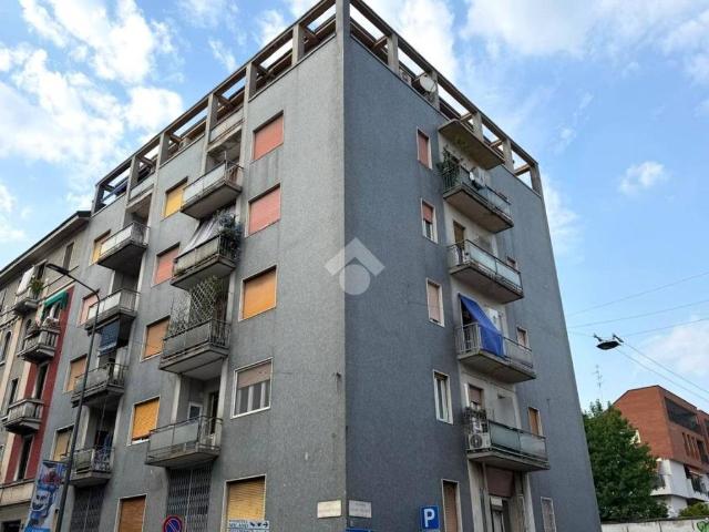 Appartamento in vendita a Municipio 9, Milano