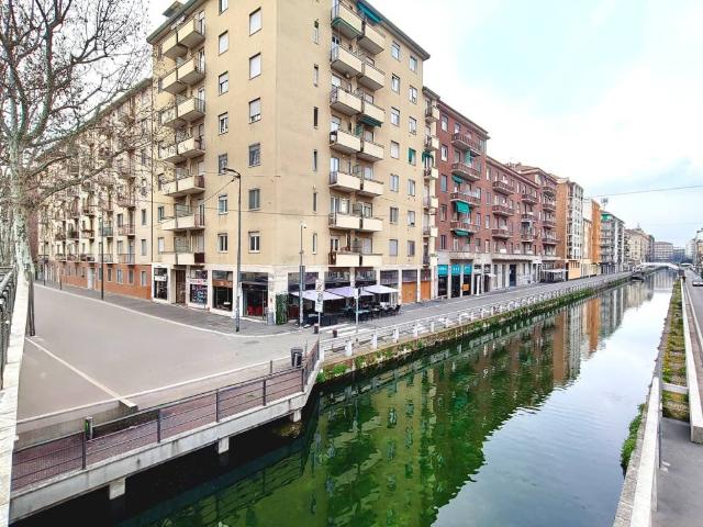 Appartamento in vendita a Municipio 6, Milano