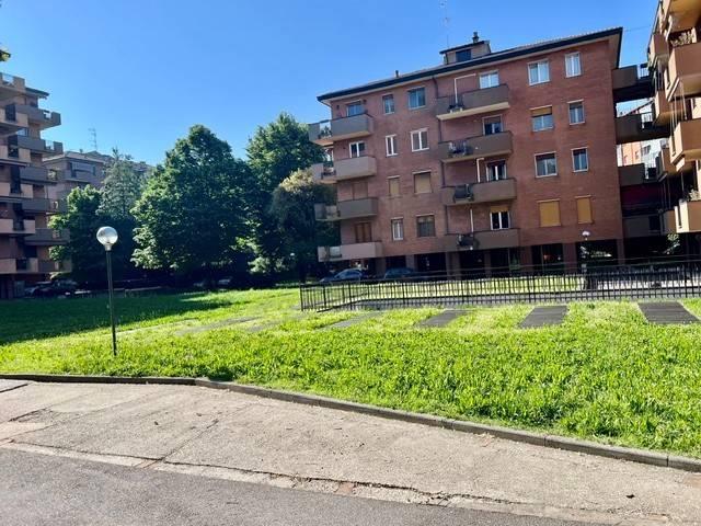 Appartamento in vendita a Municipio 6, Milano