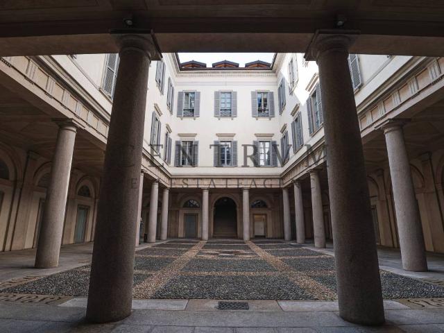 Appartamento in vendita a Municipio 1, Milano