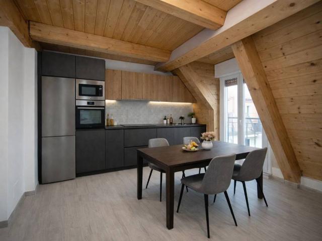 Appartamento in vendita a Viale Monza, Milano