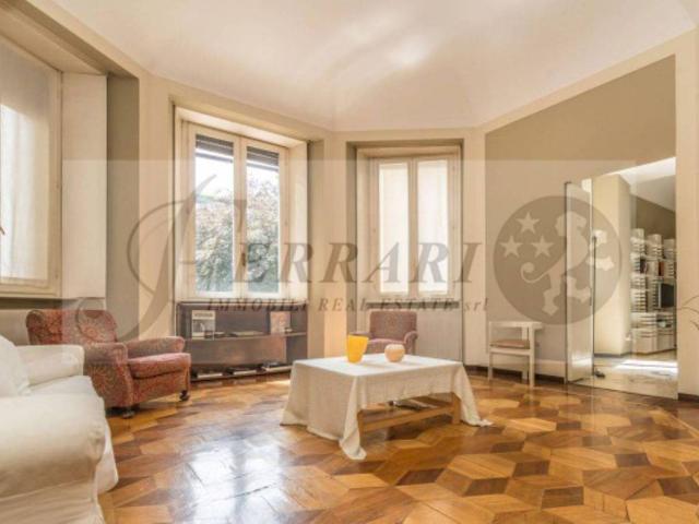 Appartamento in vendita a Municipio 1, Milano