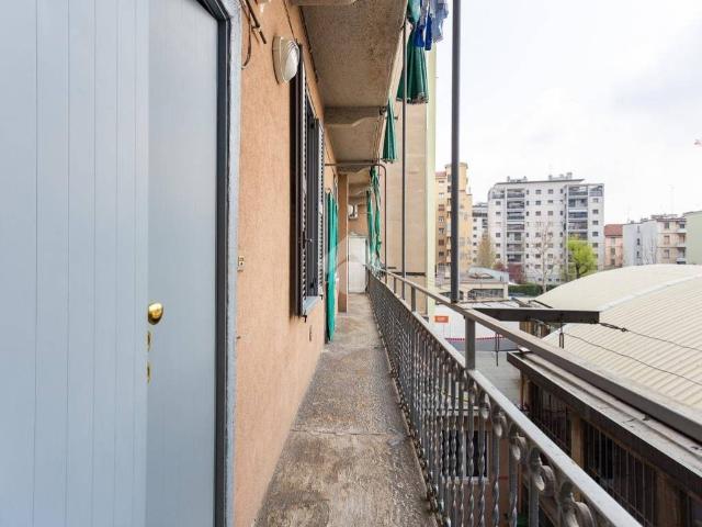 Appartamento in vendita a Municipio 8 di Milano, Milano