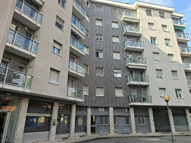 Appartamento in vendita a Lorenteggio, Milano
