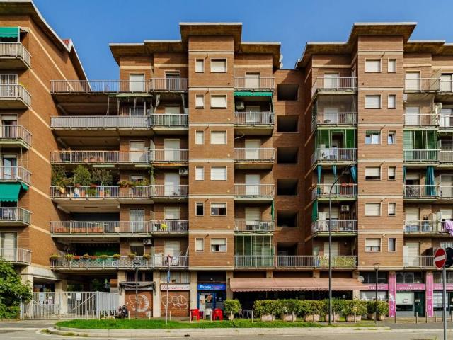 Appartamento in vendita a Municipio 4, Milano