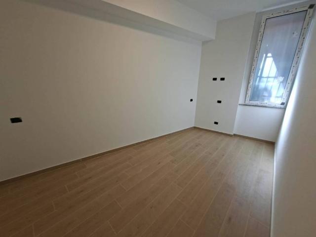 Appartamento in vendita a Municipio 9, Milano