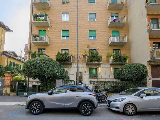 Appartamento in vendita a Municipio 8 di Milano, Milano